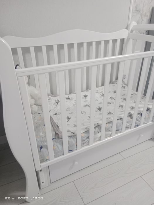 Продам детскую кроватку