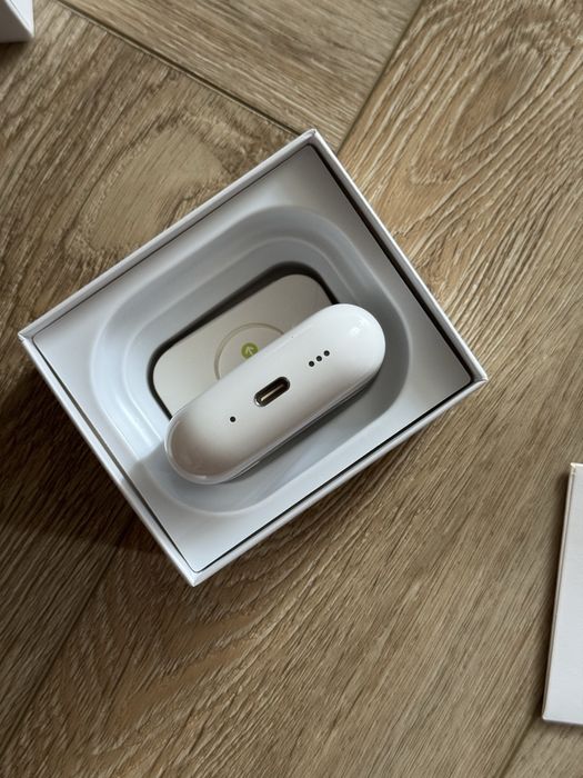 продам airpods pro 3