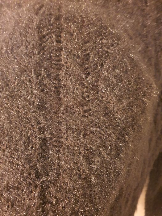 Pulover cropped S sau M (10 lei daca îl luați împreună cu alt produs)