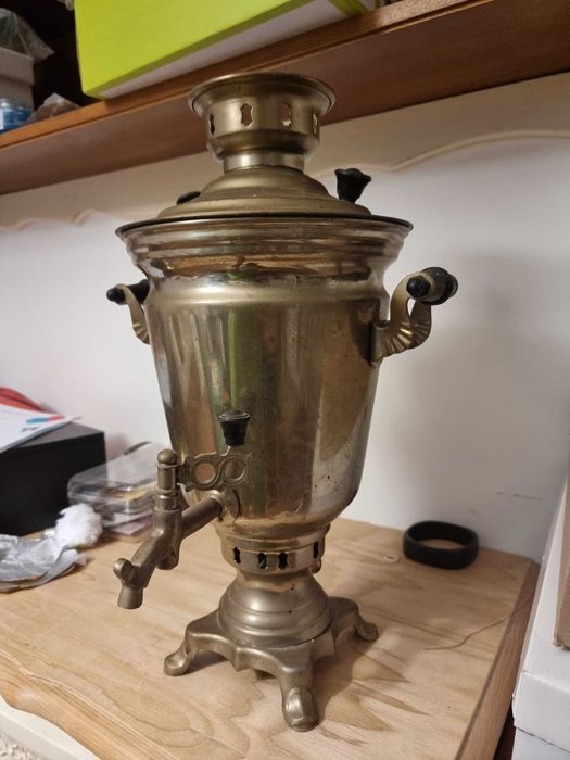 Красив руски самовар