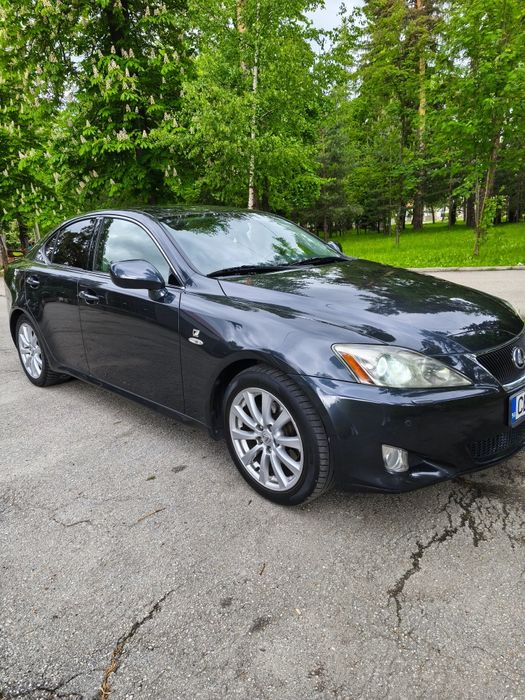 Lexus is250 exclusive