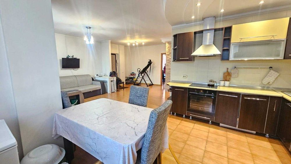 Евротрешка на Айтиева Айтеке би