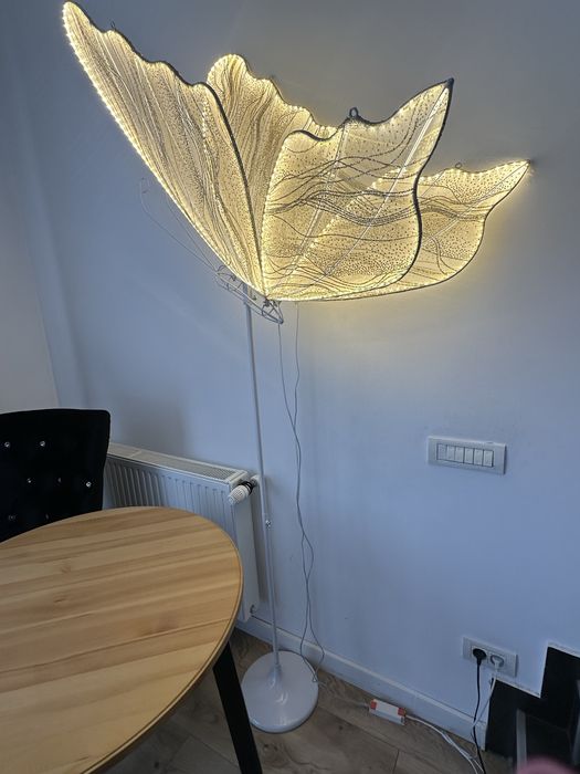 Lampa de podea stil fluture