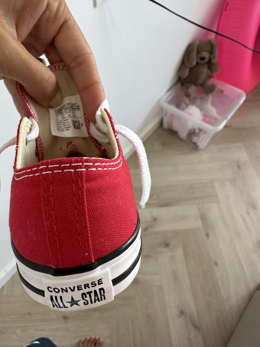 Adidasi /converse 26 NOI