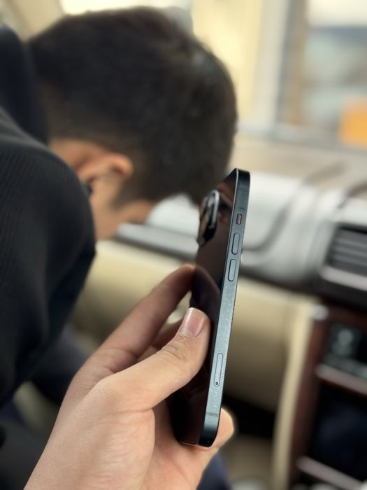 iPhone 14 в идеальном состоянии