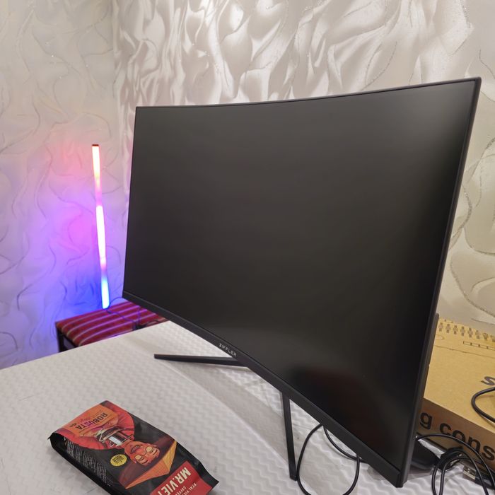 Продам монитор ZIFFLER 32 диагональ