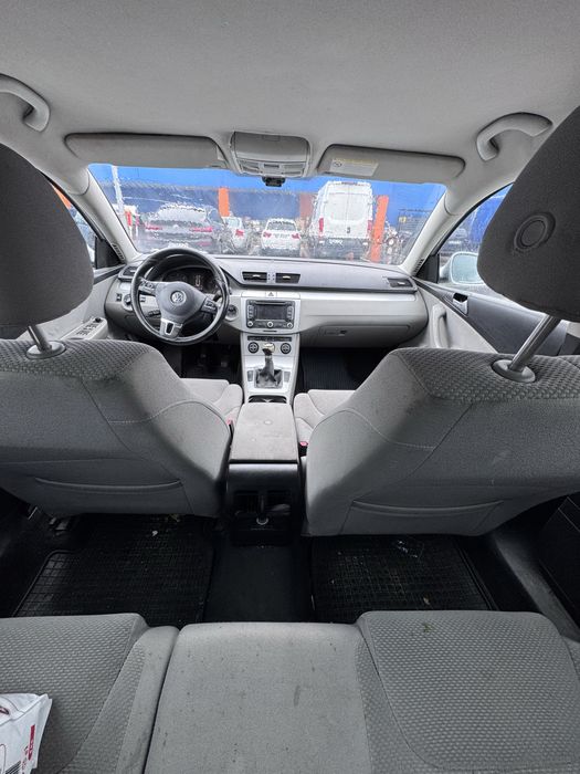 VOLKSWAGEN Passat 2010 — imagine 3
