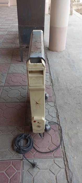 Продаётся маслянный радиатор(печка). Yog'li isitgich sotiladi.