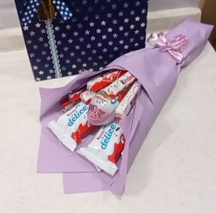 Букет из киндеров