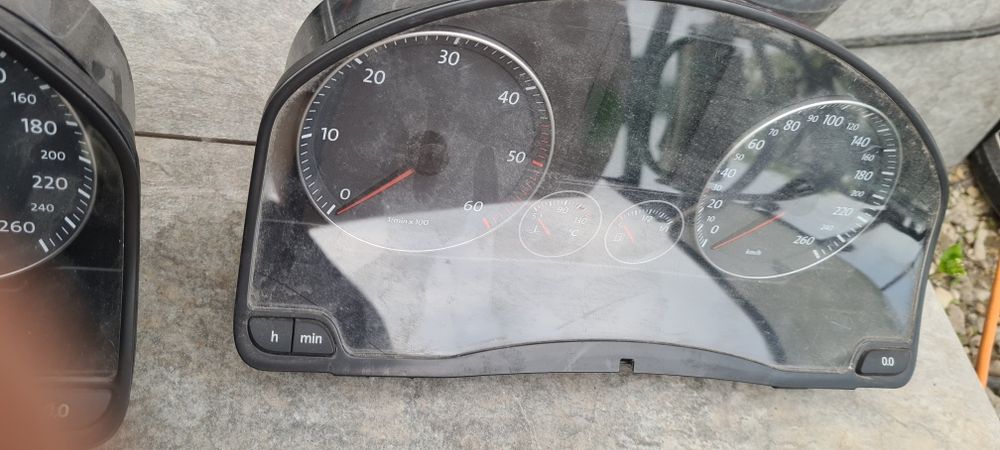 Ceasuri bord maxidot vw passat b6,golf 5,nissan qashqai