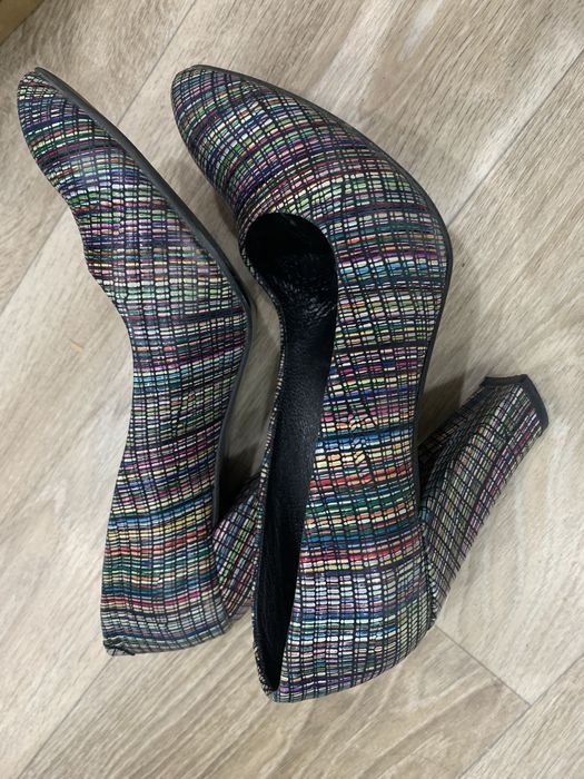 Продам туфли женские