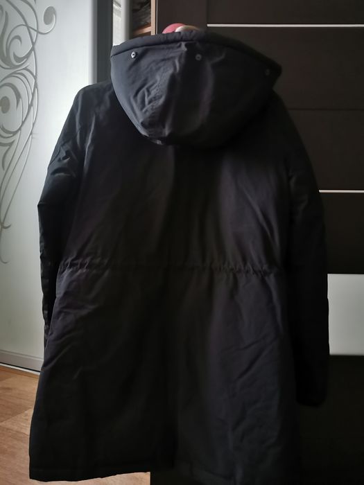 Куртка зимняя, тёплая.