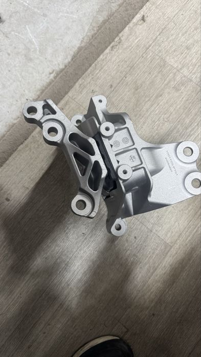 Подушка Changan uni-V