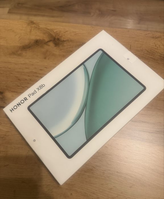 Таблет Honor x8b