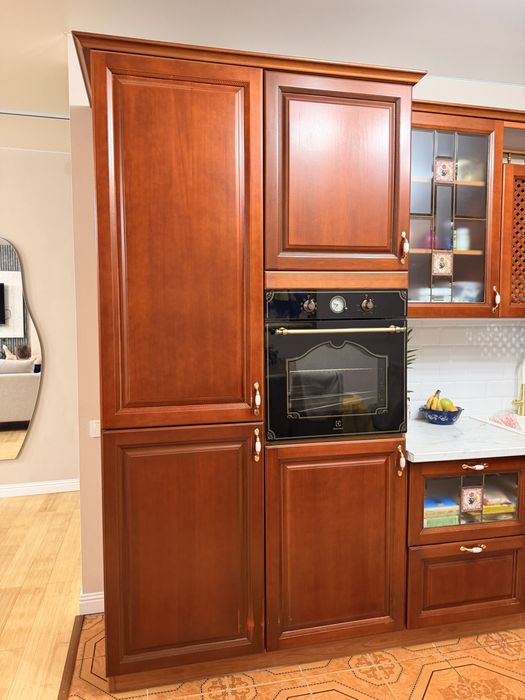 Кухонный гарнитур из массива дуба