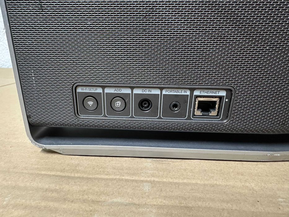 Тонколона / портативна  - LG multi room audio NP8740