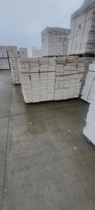 Vând paleti BCA 
20x25x60
15x2