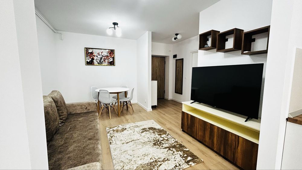 2 camere Titan Hils Titanium-Nicolae Teclu