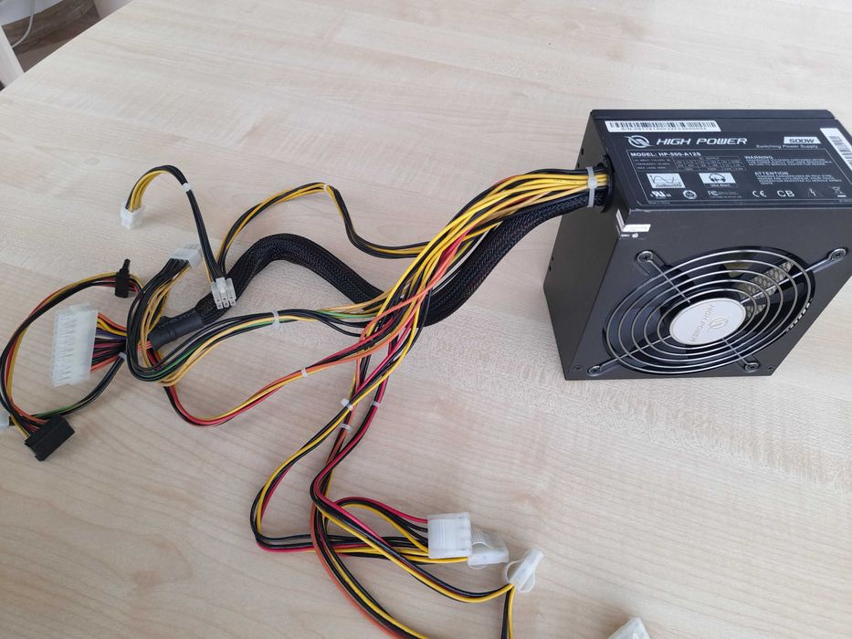 Sursa Sirtec - High Power HP-500-A12S 500W, 2 x PCI-Express, PFC Active  70 lei