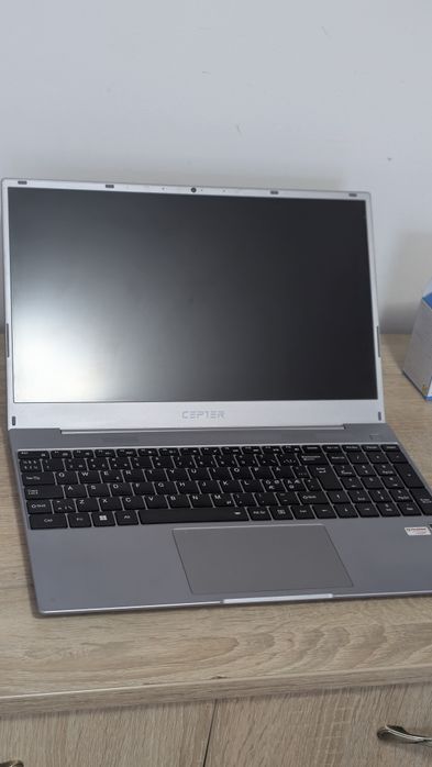 Laptop CEPTER - Ryzen 5 4500U  / 8 GB RAM / 512 GB /
