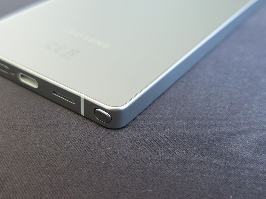 Samsung s25 ultra 512gb Titanium Gray С 1 година гаранция