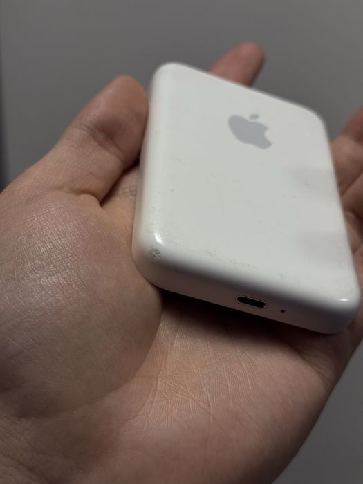Apple magsafe Battery pack