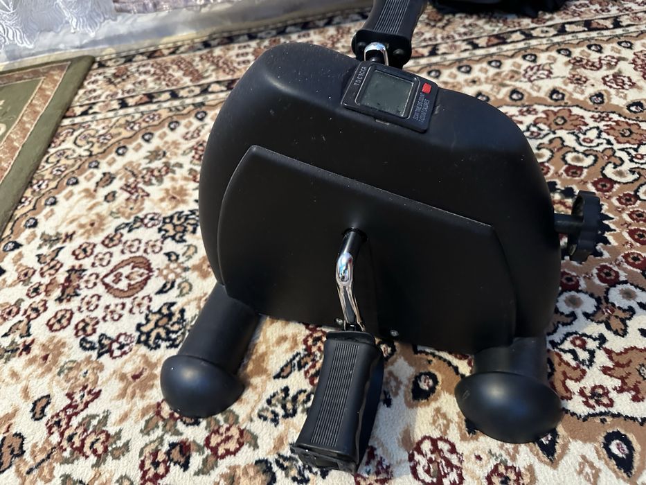 Продаю тренажерный велосипед