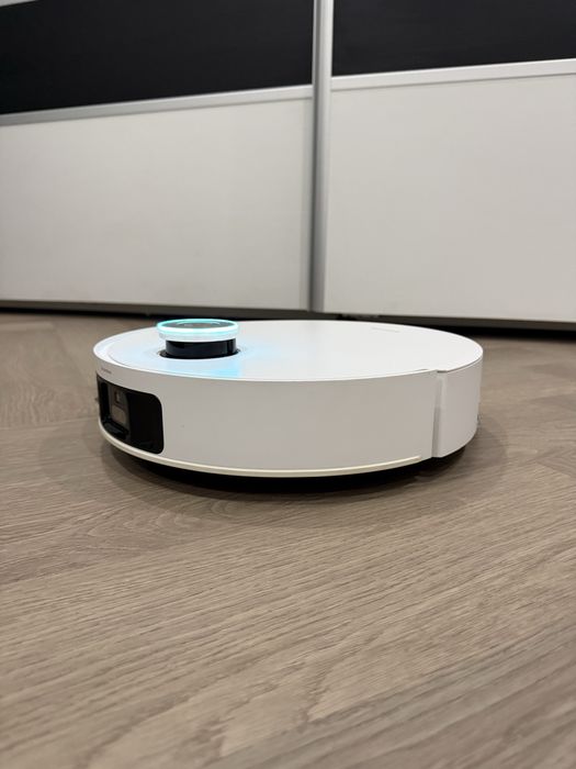 Vând Dreame X50 Complete – aspirator robot