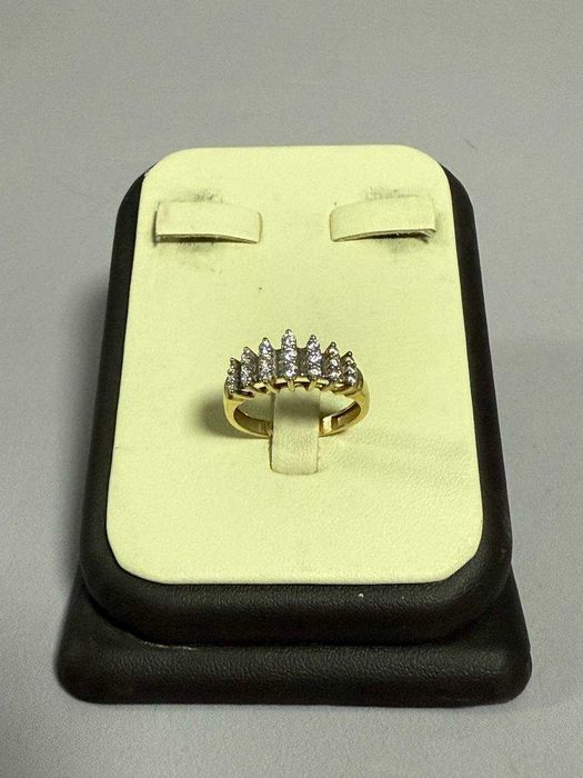 Кольцо с камянми / КА 324329