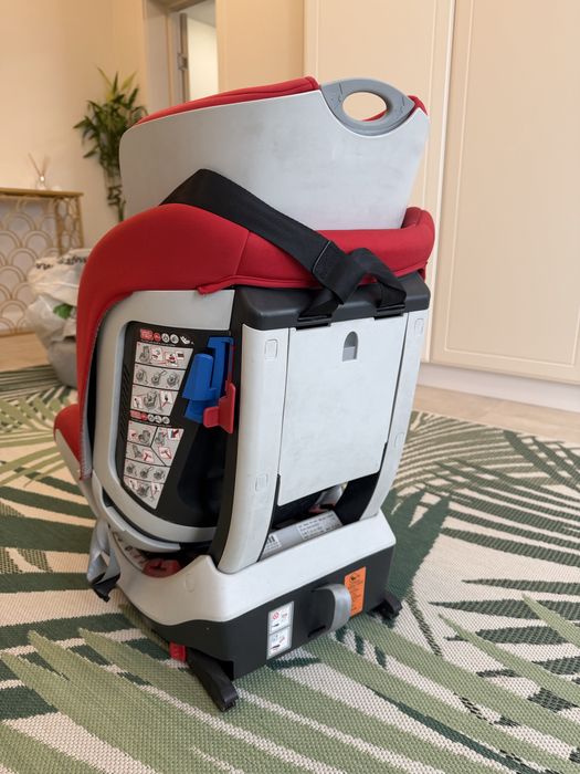 Scaun bebe, copil pana in 25kg, prindere ISO fix.