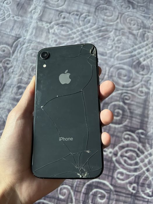 iPhone XR (64гб)