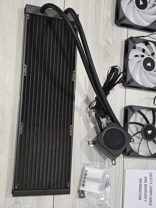 Corsair iCUE H170i Elite LCD XT Liquid - AIO Cooler