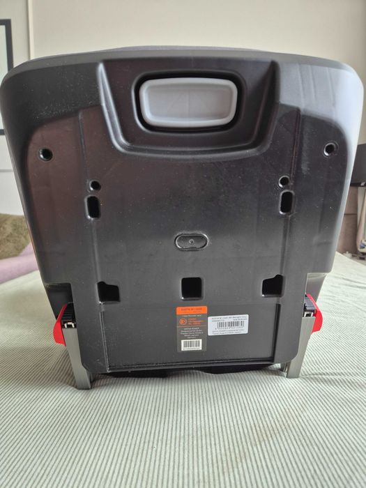 Ново детско столче Britax Römer Kidfix M i-Size BR (3.5 - 12год) с ISOFIX в сив цвят (Midnight Grey)