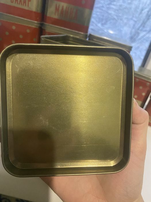 Набор жестяных банок