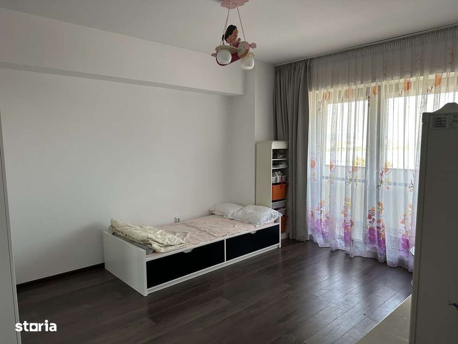 Persoană fizică - Apartament 3 camere complex rezidențial