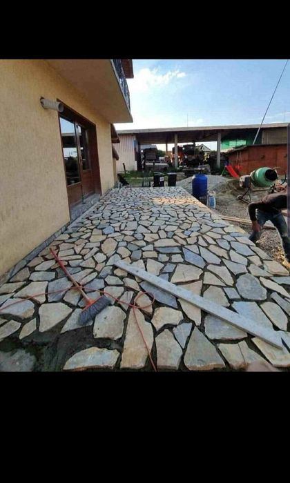 Pavaj din piatra naturala decorativa
