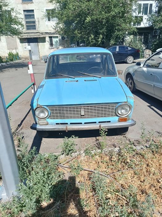 Продам автомобиль старый.