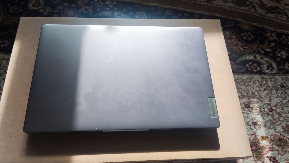 Noutbuk sotiladi. Holati ideal. Qiz bola ishlatgan.3 oy ishlagan