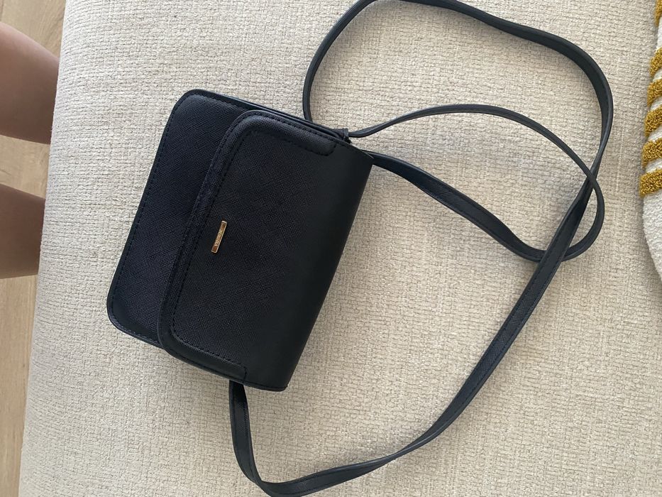 Дамска малка чантичка