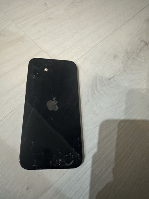 IPhone 12.