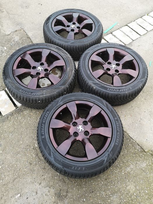 Jante originale Peugeot cu anvelope, cauciucuri iarnă Laufen 205 55 16