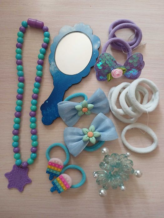 Подарки для девочек. Наборы заколок