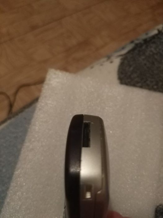 Кнопочный телефон LG W3ООО. 2002 год.