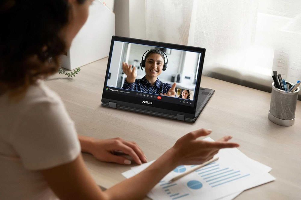 Лаптоп Asus CM1402FM2A-EC0016 14 инч FHD сензорен