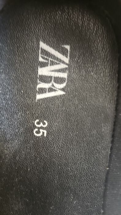 Лоферы на рифленой подошве ZARA