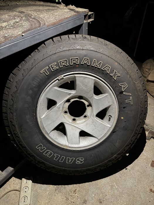 Продам  Диски с резиной