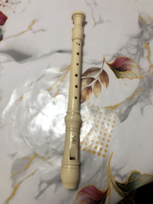 сыбызғы сатылады