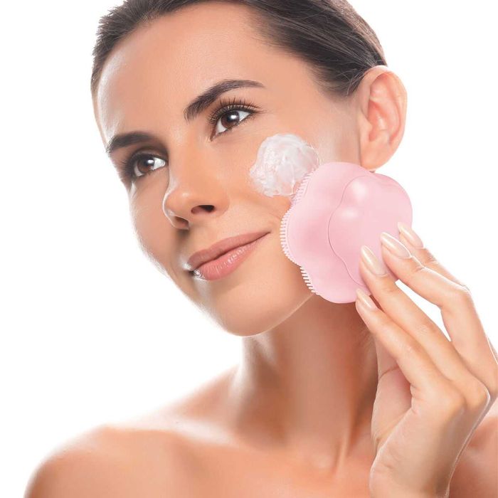 Почистваща четка за лице MAXXMEE