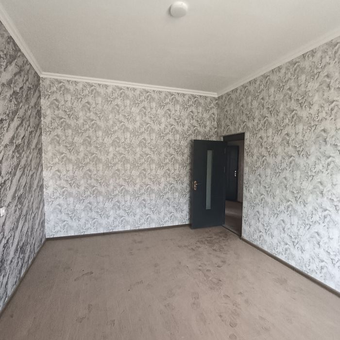 Срочно Продаëтся дом на земле в аэропорту 2 санузел 5 ком 198 кв