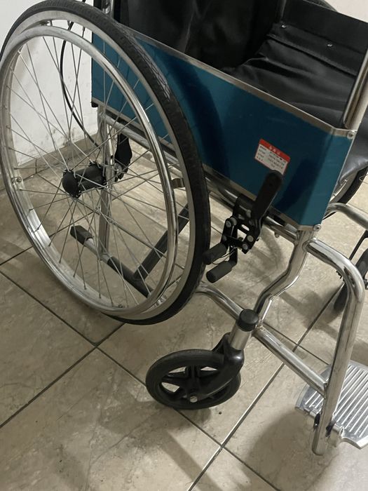 Продам новую инволидную коляску